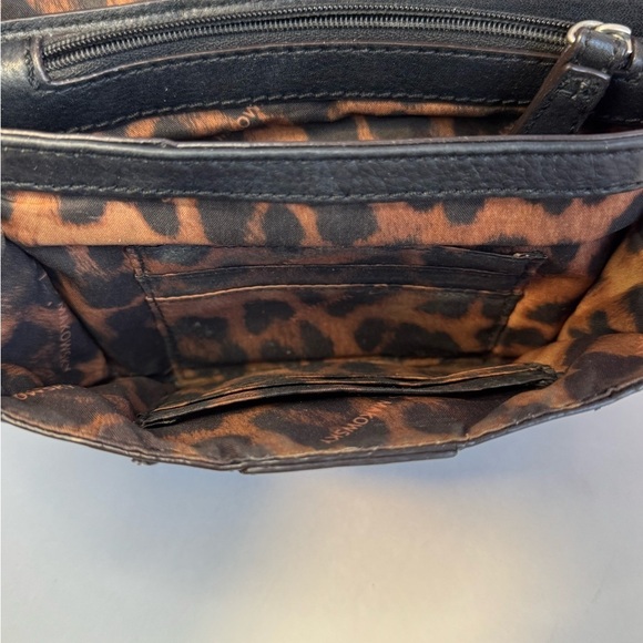 B. Makowsky Flap Buckle Crossbody Shoulder Bag - Picture 9 of 13